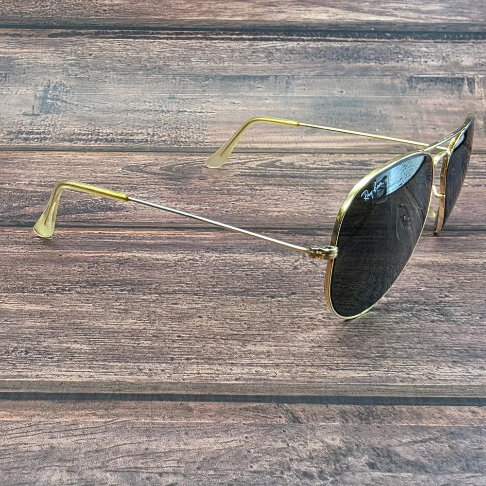 Vintage B&L Ray-Ban USA Aviator Gold Metal Dark Green G-15 Lens Sunglasses